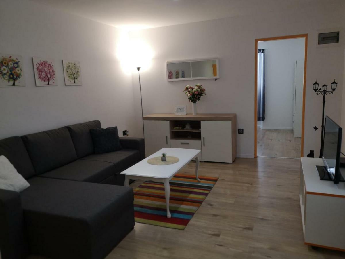 Apartment Asja Old City Center Pula Exterior photo