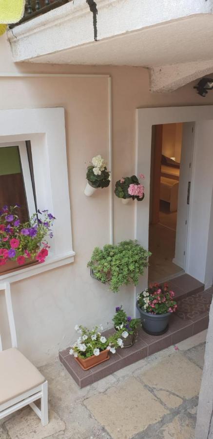 Apartment Asja Old City Center Pula Exterior photo